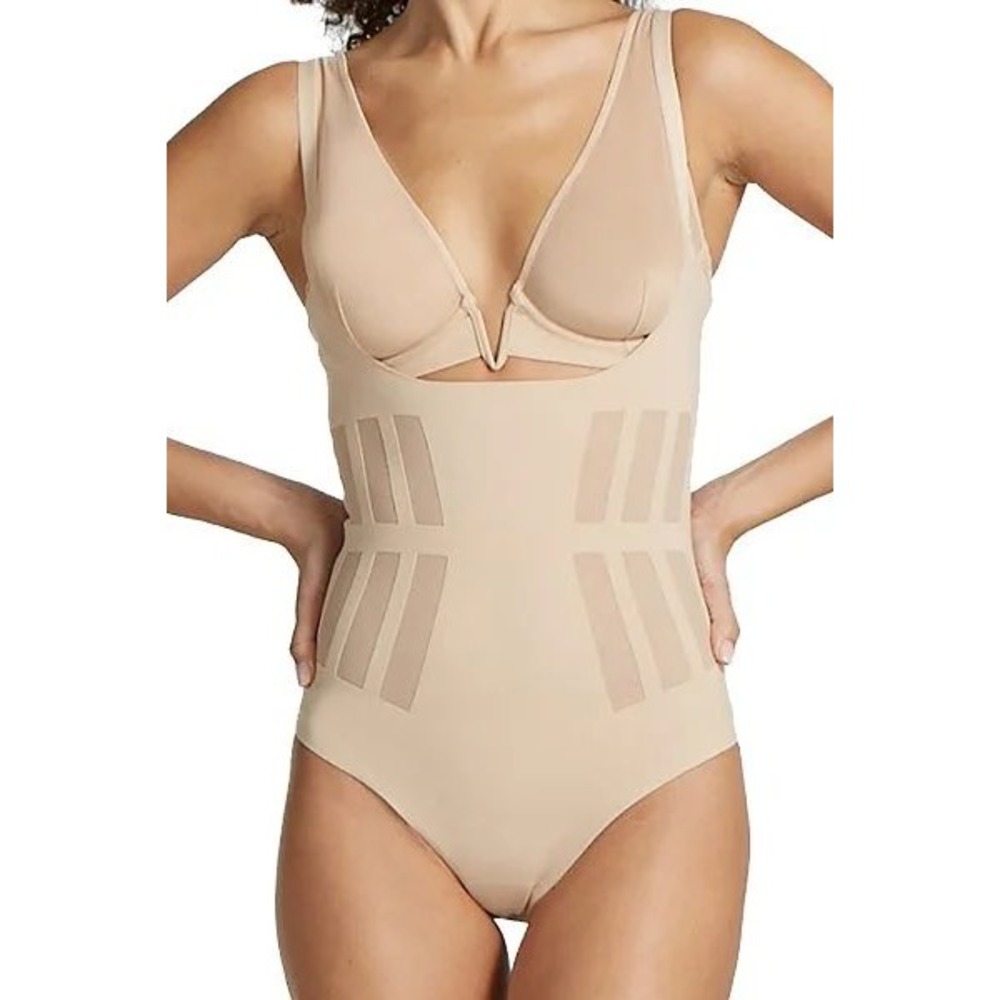 Commando Luxe Control Bodysuit Beige High Compression Shapewear Womens M NWT‎